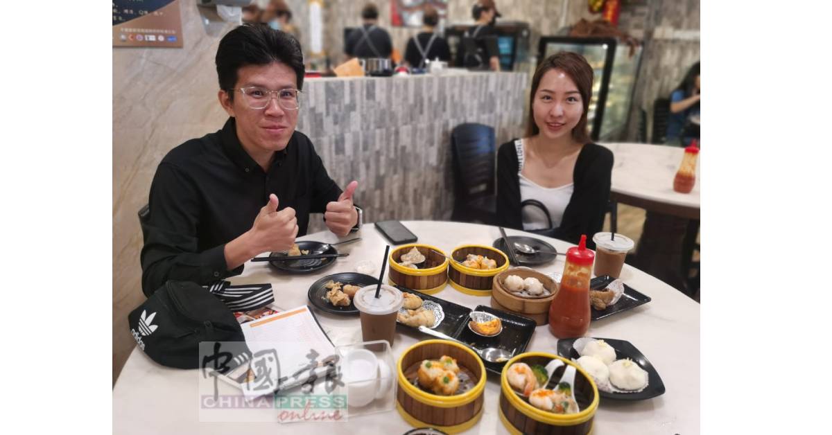 蔡历迎(右)与林势概