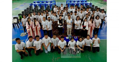 峇眼拿督中学华文学会生活营｜陈逸发：报考华文科  传承母语教育
