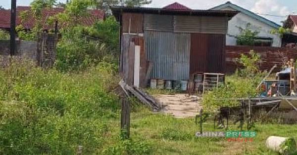 黄诗情认为，与其让土地闲置成为蚊虫滋生地，引发民生问题，倒不如加以发展，提升地方价值。（黄诗情提供）