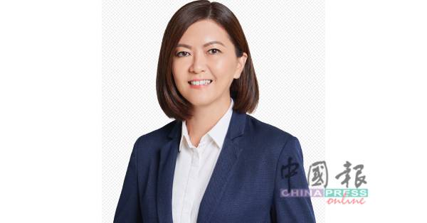 黄诗情。