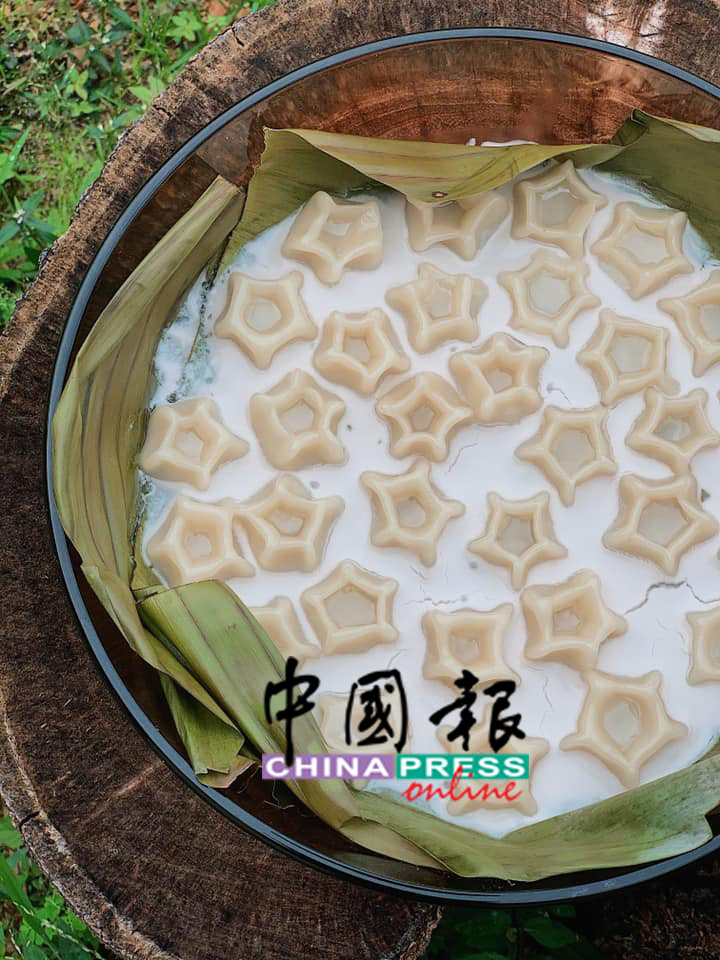 这款糕点,据说源自霹雳州甘榜牙也(Kampung Gajah),在当地家喻户晓,是一道深受欢迎的传统甜点。