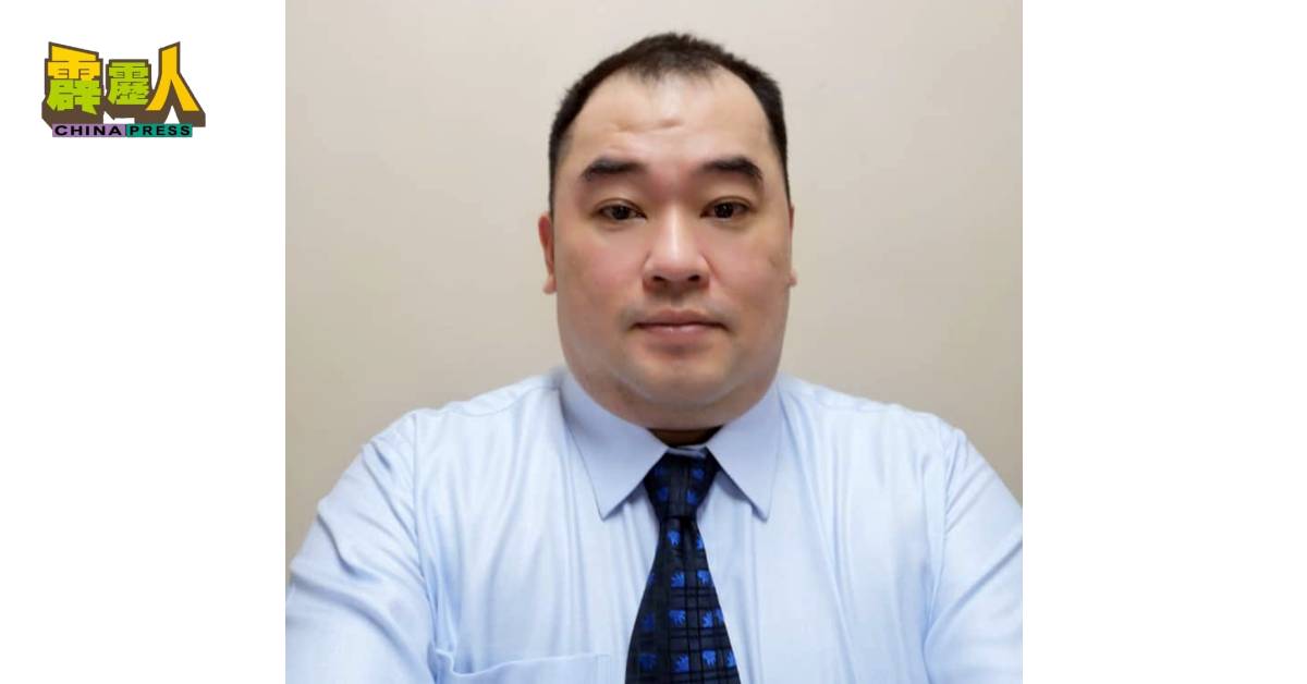 吴伟成