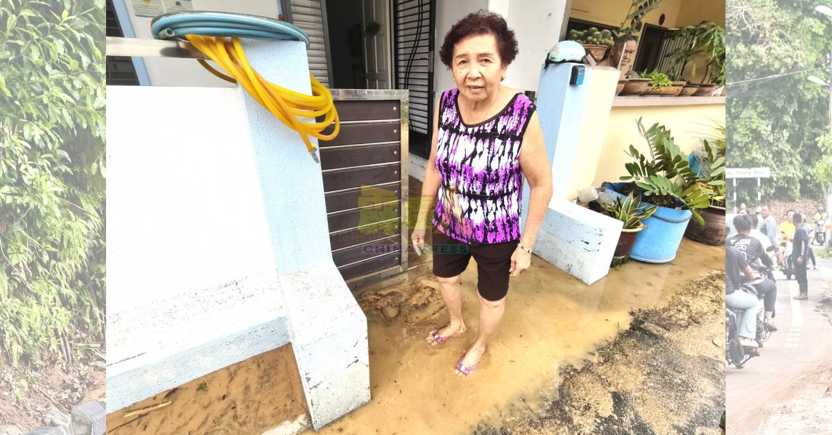 翁娇女指积水混杂泥泞涌入住家，她和老伴已无力清洗，会等消拯局前来协助清理。