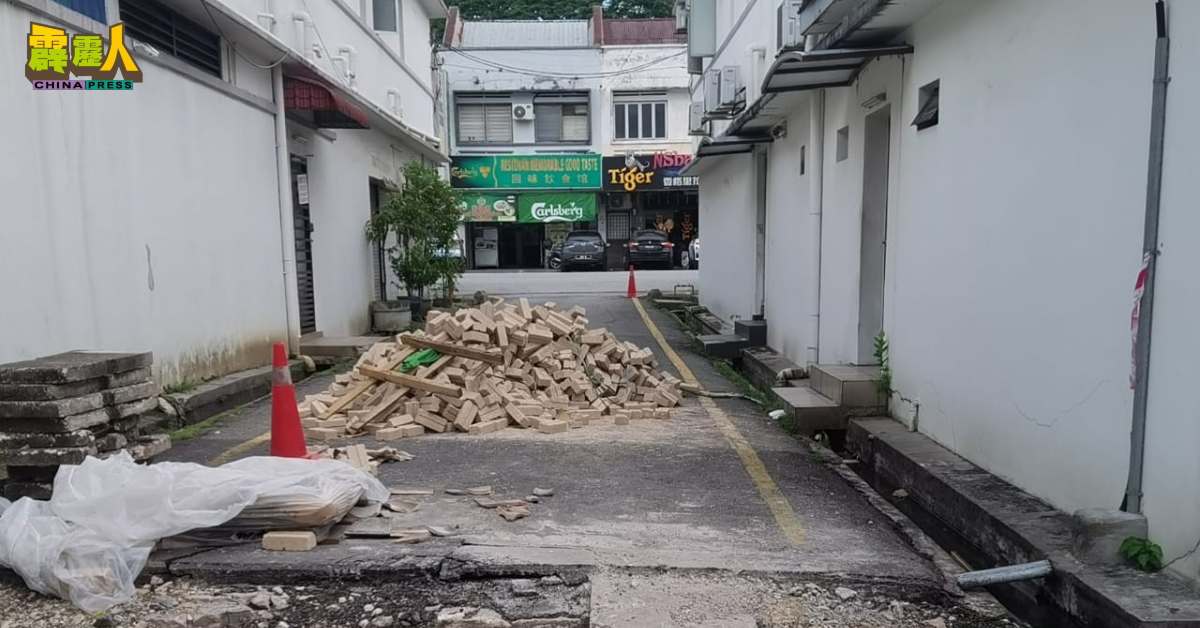 政府将在旧街场的何人何的博物後面的近打河将建设新的人行桥以通往新街场两地。