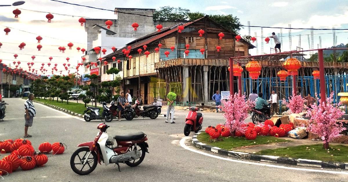 莫珍歪新村美化委员会为当地美化先锋,常年率领村民美化新村。