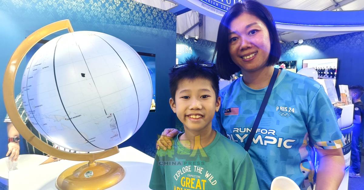 黄月圆认为2025霹雳人民昌明计划活动多样化,带着孩子现场大开眼界。