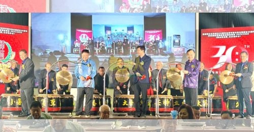 林家光：融合节令鼓马来舞   编排大马式英歌舞