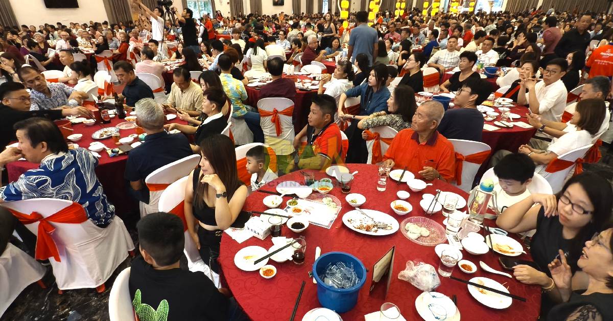 曼绒韩江公会成立30周年及筹募维修基金联欢晚宴筵开120席，场面盛大！