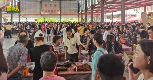 逾百摊位参与‧各界积极响应 育才独中义卖会 闹哄哄