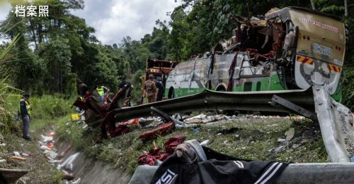 大学生巴士翻覆15死｜限速60 他飞111.3 巴士司机被鉴定 严重超速