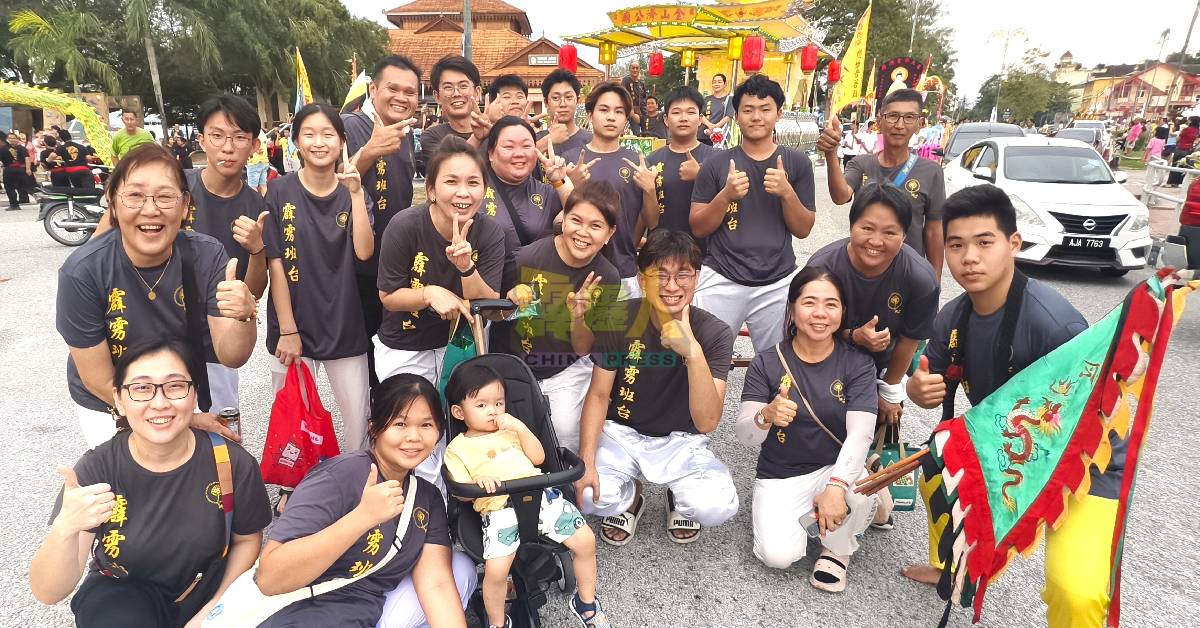 班台金山济公活佛庙团队年轻人居多，更是近年非常活跃社区活动的神庙组织之一。