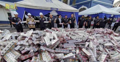 警方销毁逾35万证物  有挖矿机烟酒爆竹