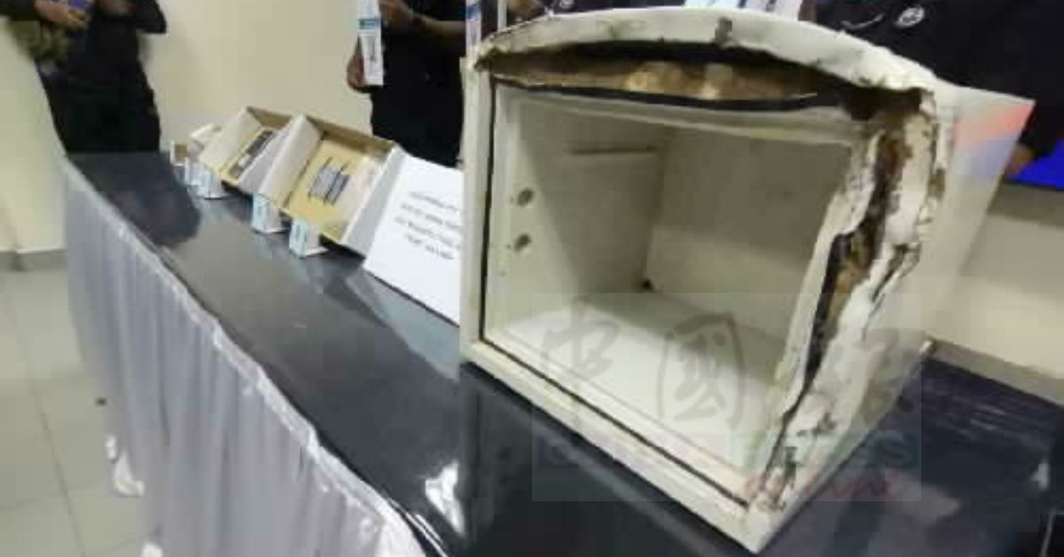 超市保险箱遭爆窃,损失1万4000令吉。