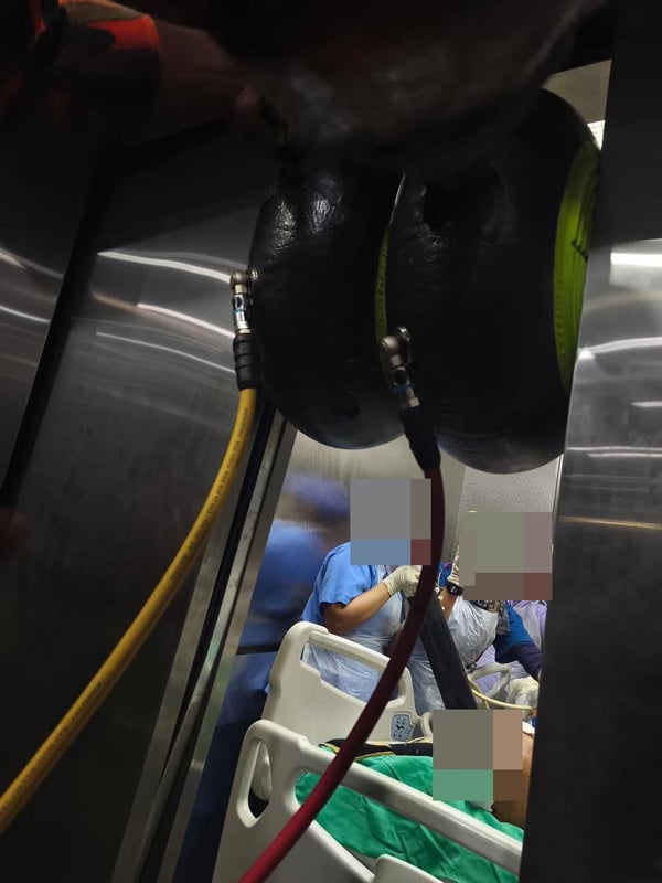 政府医院升降机故障 8人受困 包括病患