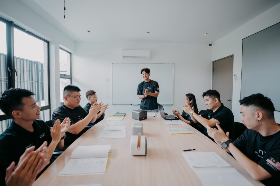 具前瞻视野的高开菲，用行动激励团队，共同迈向更高舞台。