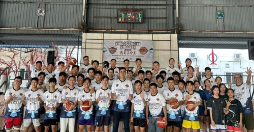 保阁亚三新村首届“我是三分王”  篮球大赛热烈举行